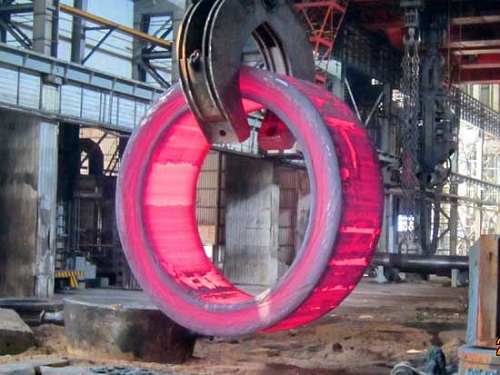 重型鍛件鍛造過程